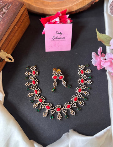 Diamond cut emerald shasha necklace